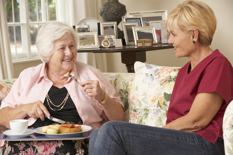 Alzheimer's Care Medfield MA - Tips to Better Engage Elders with Alzheimer's at Meals